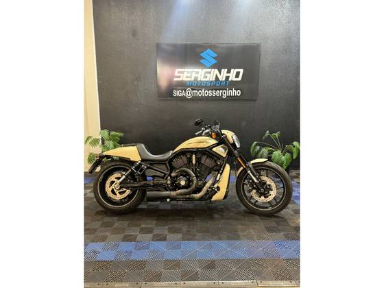 HARLEY-DAVIDSON V-ROD MUSCLE 